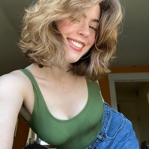 Meet your Posher, Lydia